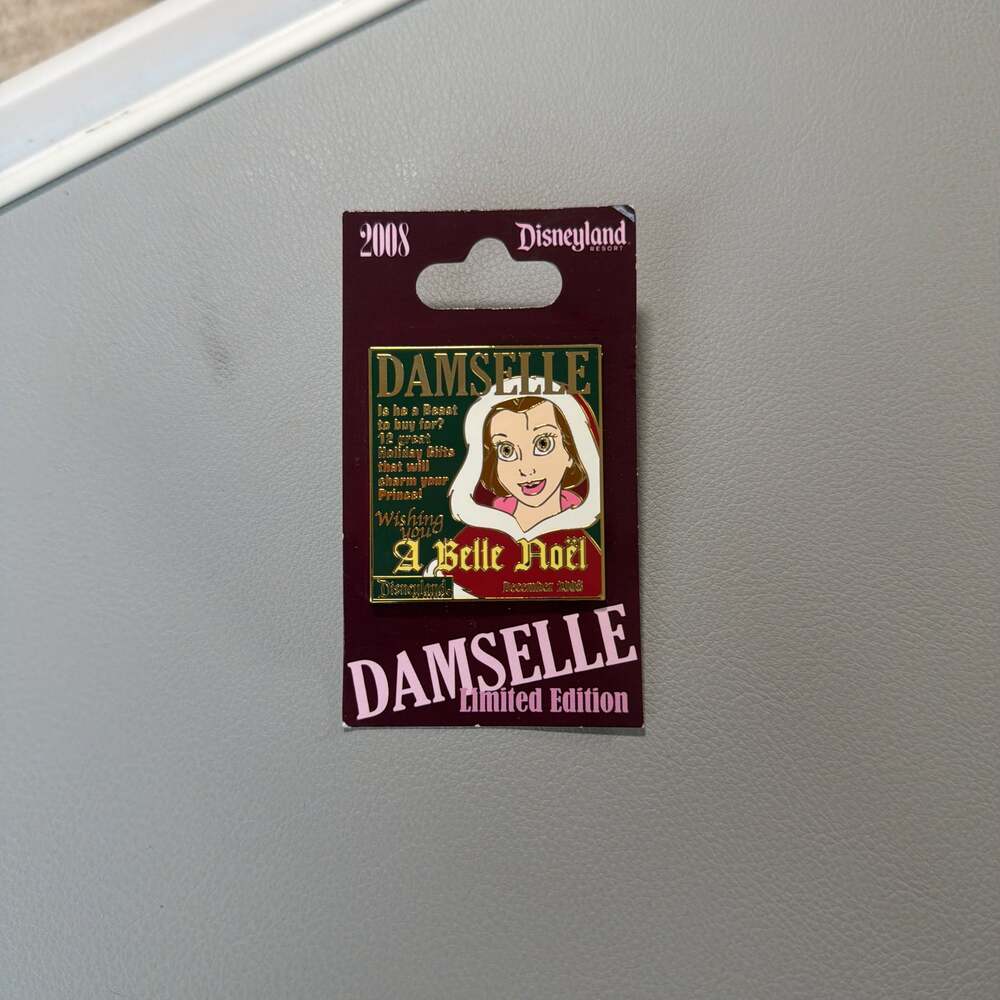 Disney DLR Damselle Magazine Collection December 2008 Winter Belle Pin LE 1000